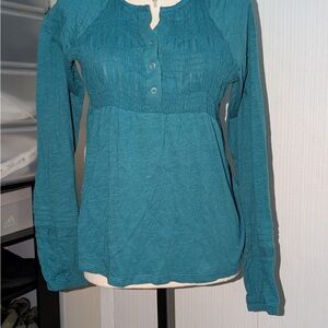Rewind Green Buttoned Blouse with Long Sleeves